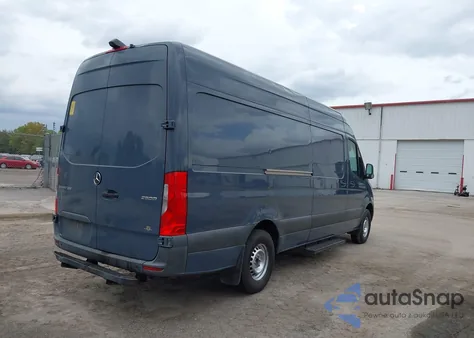 2019 Mercedes-Benz Sprinter 2500 High Roof V6 from USA, damaged, VIN WD4PF1CD0KP118356